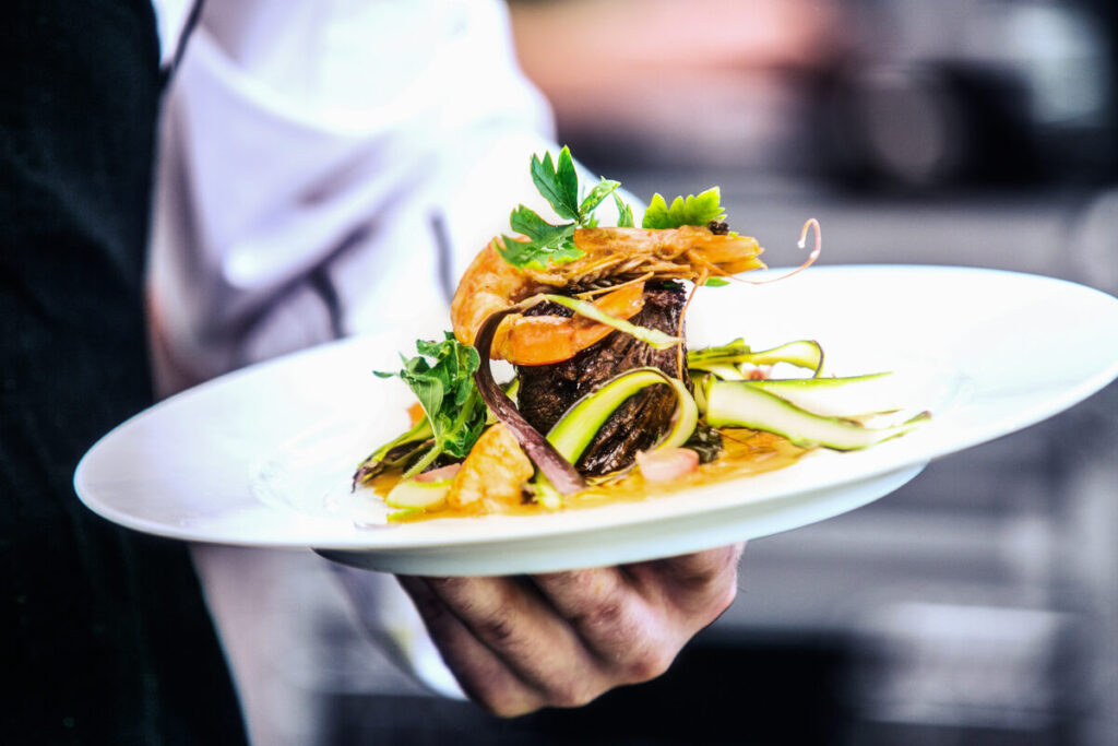 The Best Food Finds Near Woodland Hills in Arvada: A Local Guide to Restaurants, Cafés, Bakeries, and Food Trucks